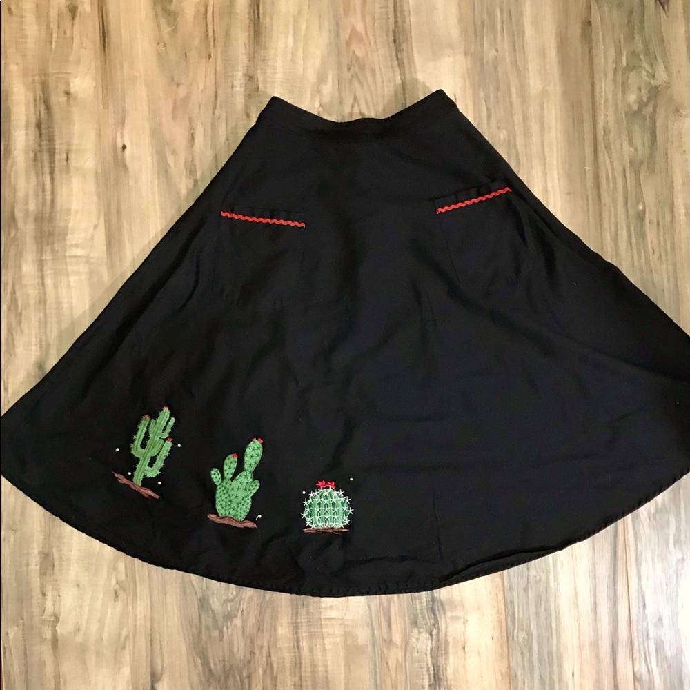 Collectif cactus circle full skirt size 8 XS